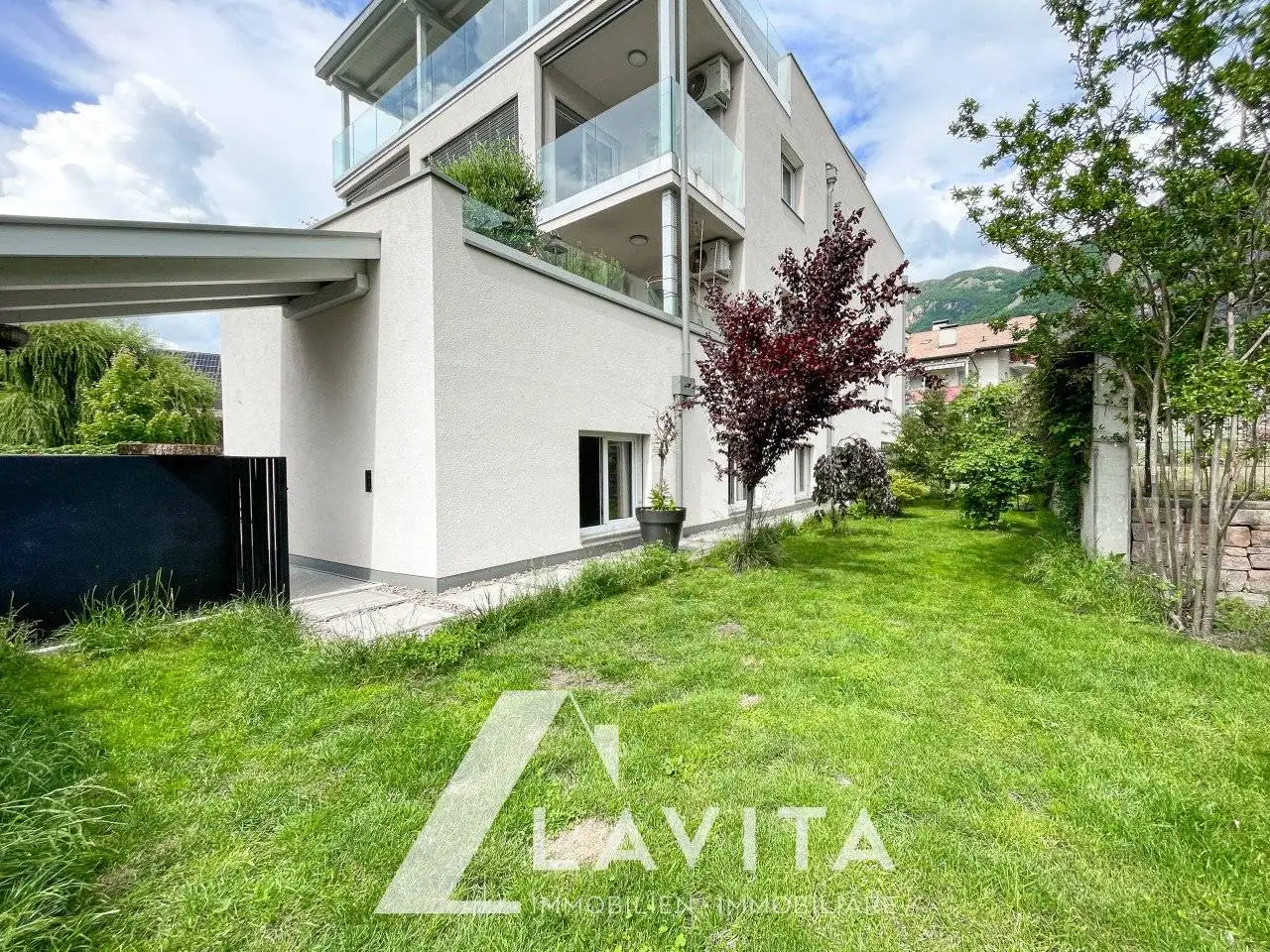 Appartamento in vendita a Ora