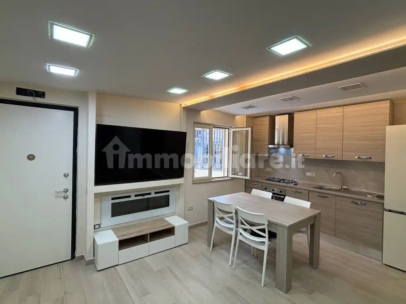 Bilocale via Gaetano Quagliariello 33, Zona Ospedaliera, Napoli - foto 2