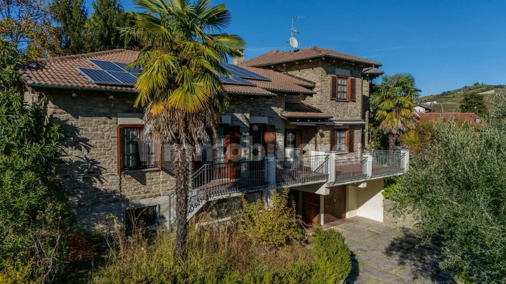 Villa in vendita a Santo Stefano Belbo