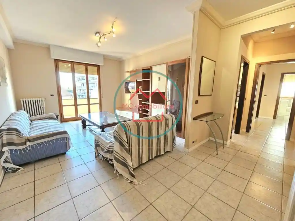 Appartamento in vendita a Massa e Cozzile