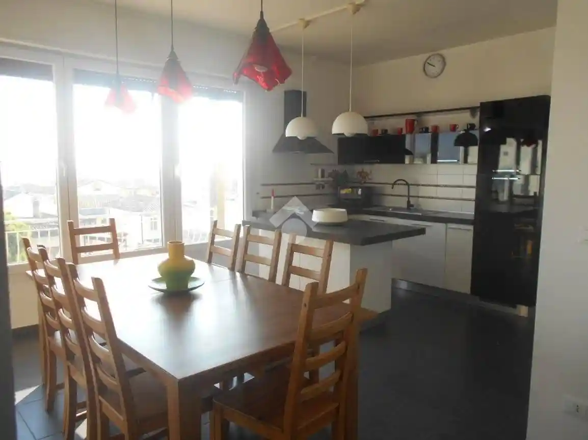 Quadrilocale piazza Tre Agosto 3, Porto Garibaldi, Comacchio - foto 2