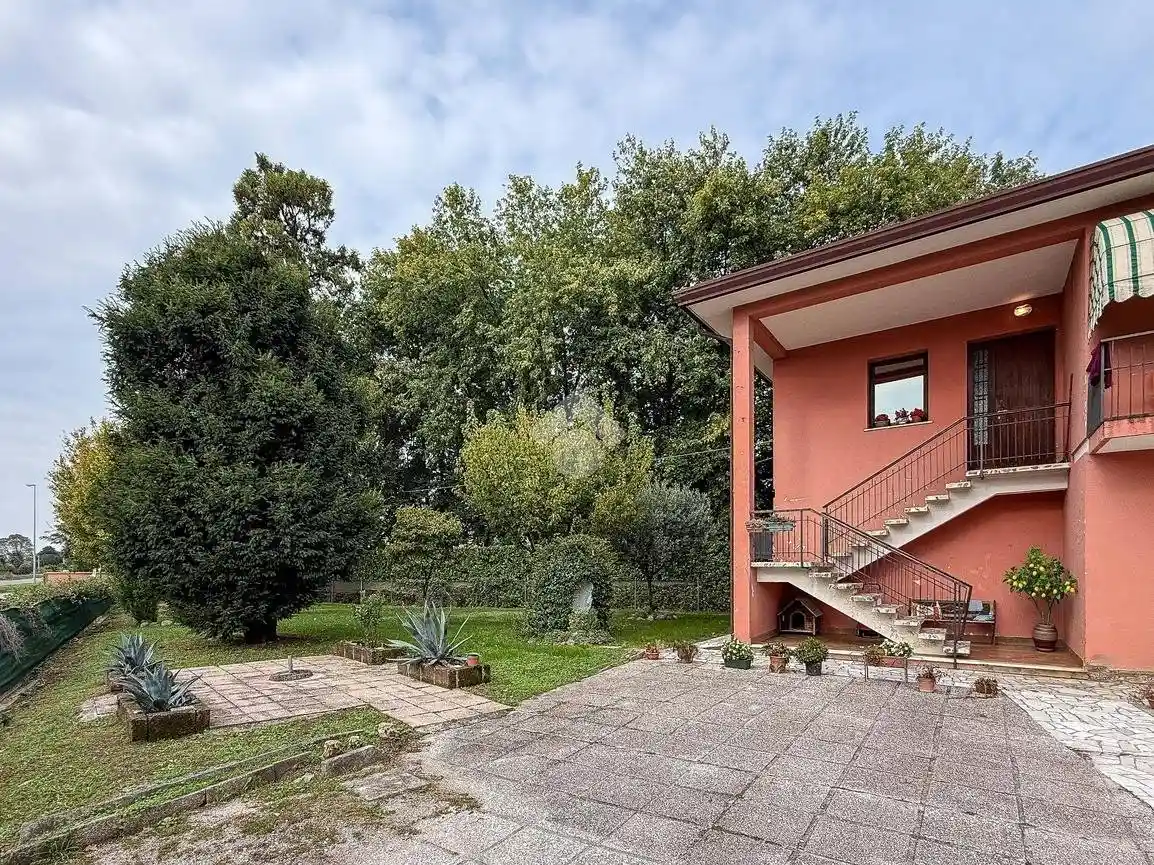 Casa indipendente in vendita a Santa Maria di Sala