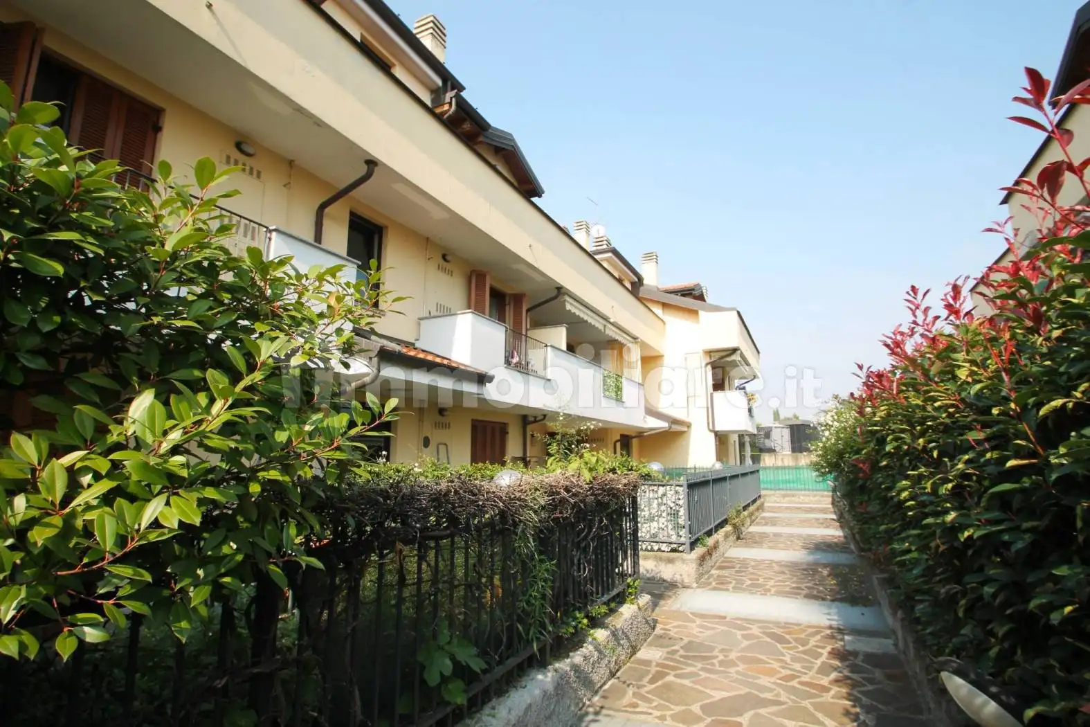 Appartamento in vendita a Trezzano Rosa