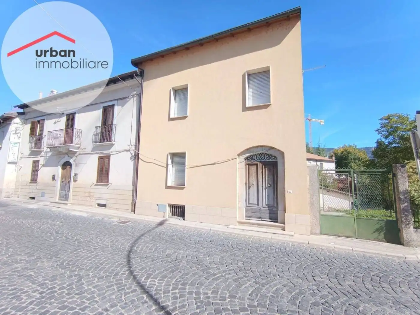 Casa indipendente in vendita a L'Aquila