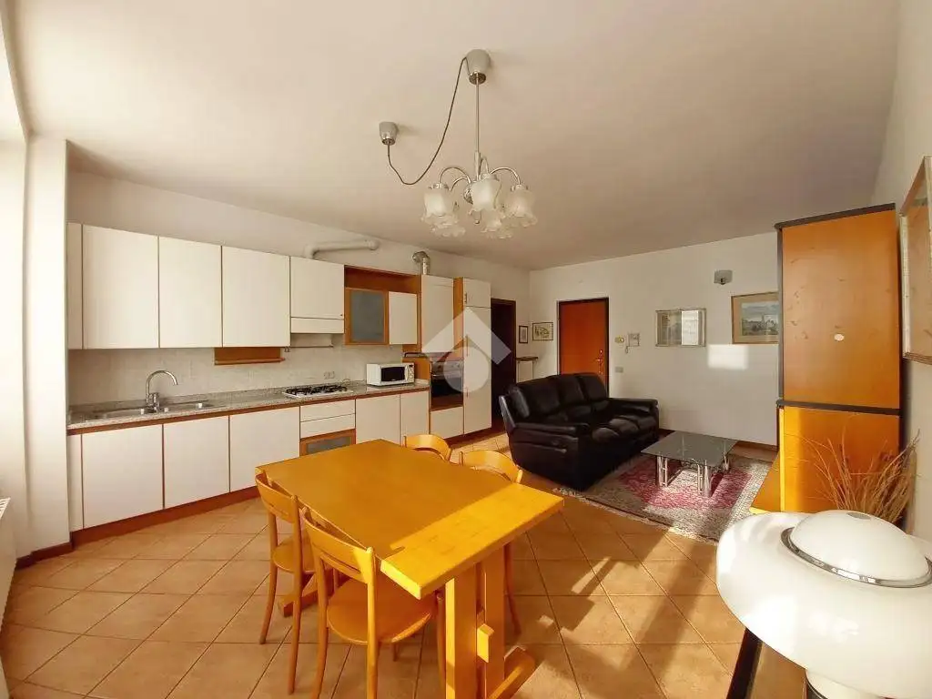 Bilocale via Giacomo Matteotti 43, Centro, Asso - foto 4