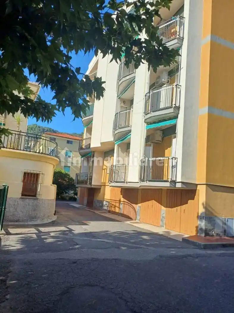 Appartamento in vendita a Pietra Ligure