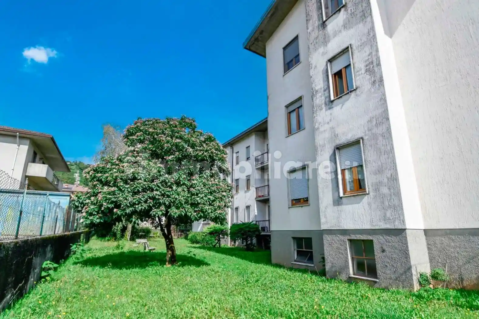 Quadrilocale buono stato, terzo piano, Casnigo - foto 2