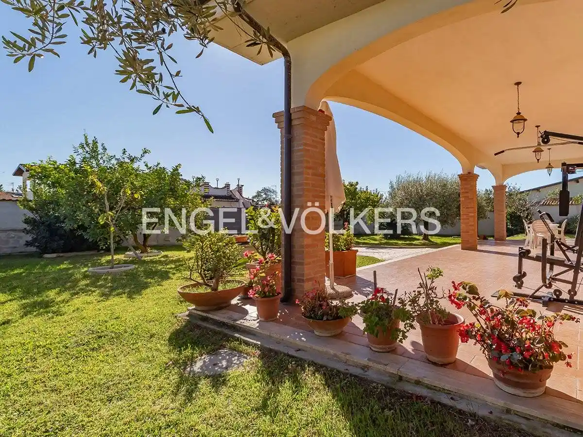 Villa in vendita a Anzio