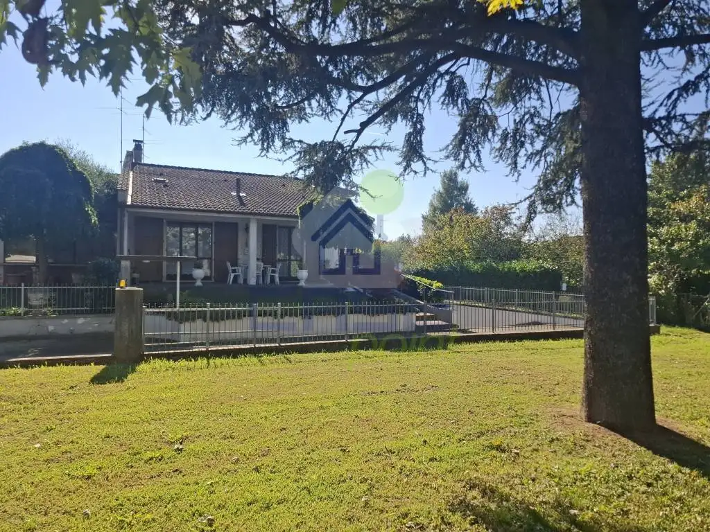 Terratetto plurifamiliare via Don Luigi Sterzi, Centro, Castelvetro Piacentino - foto 2