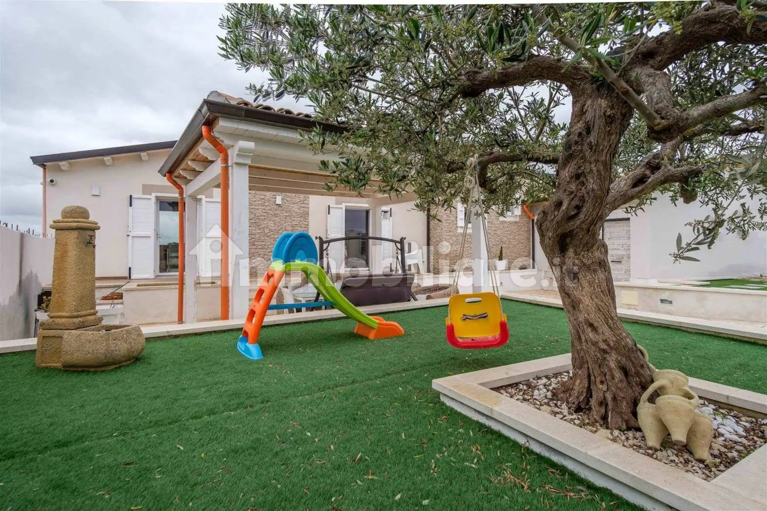 Villa unifamiliare 250 m², Camporeale - foto 3