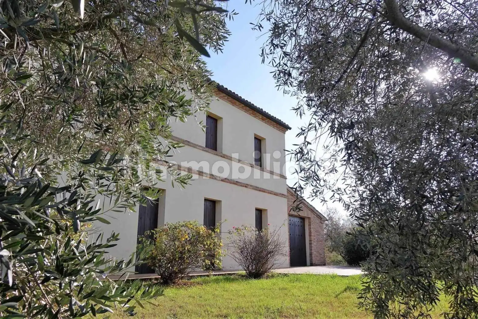 Rustico - Casale in vendita a Jesi