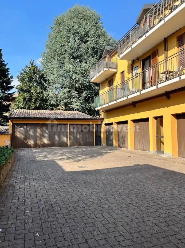 Appartamento in affitto a Desio