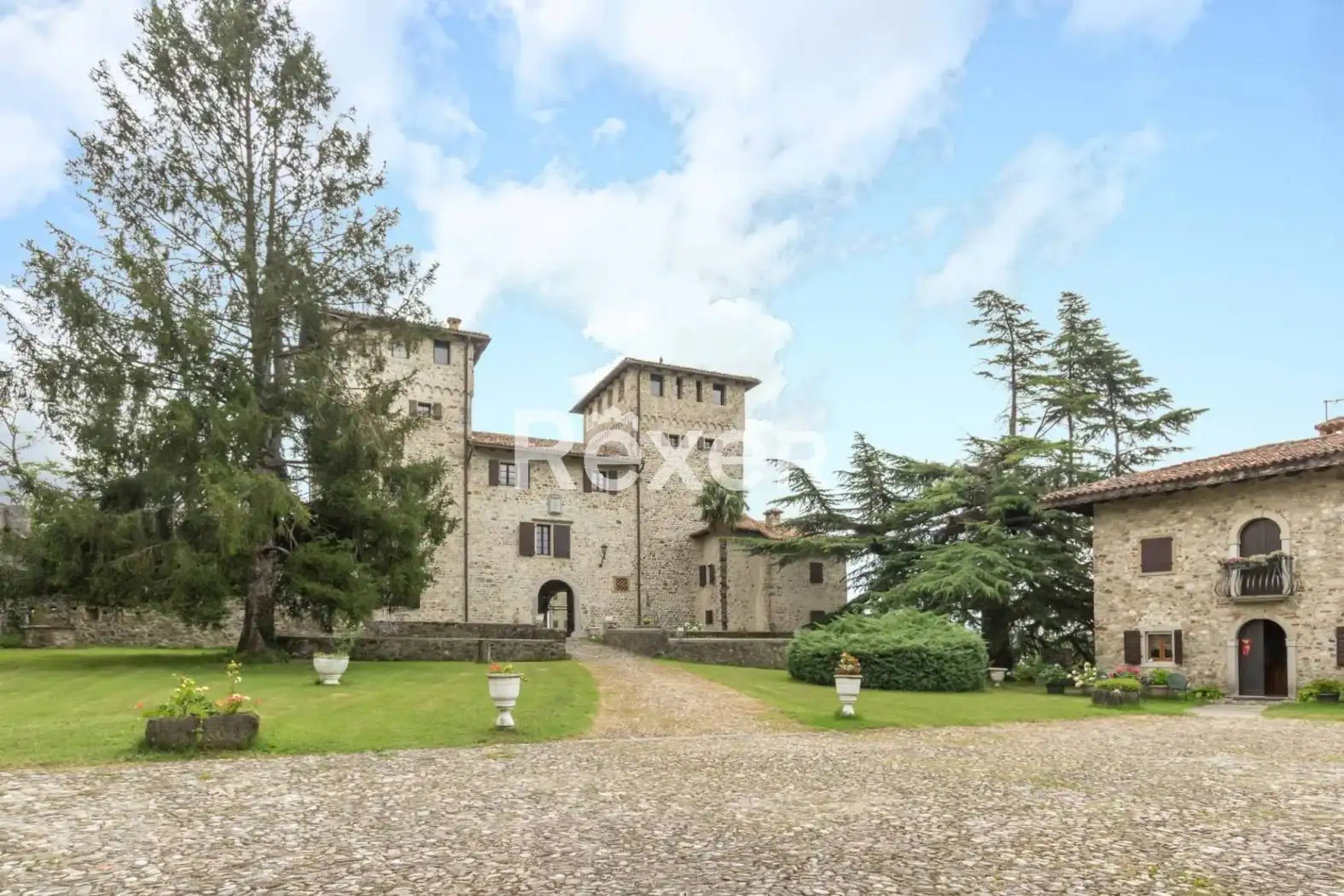 Palazzo - Edificio in Vendita - foto 2