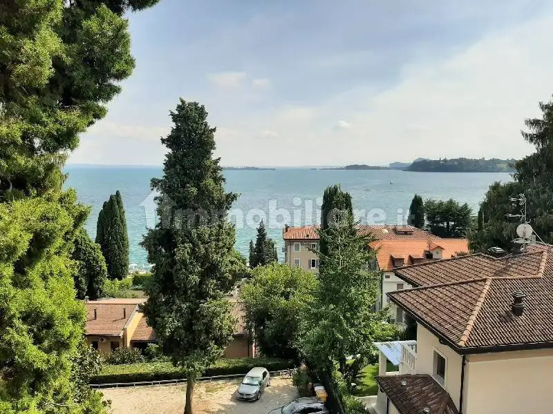 Appartamento in affitto a Gardone Riviera