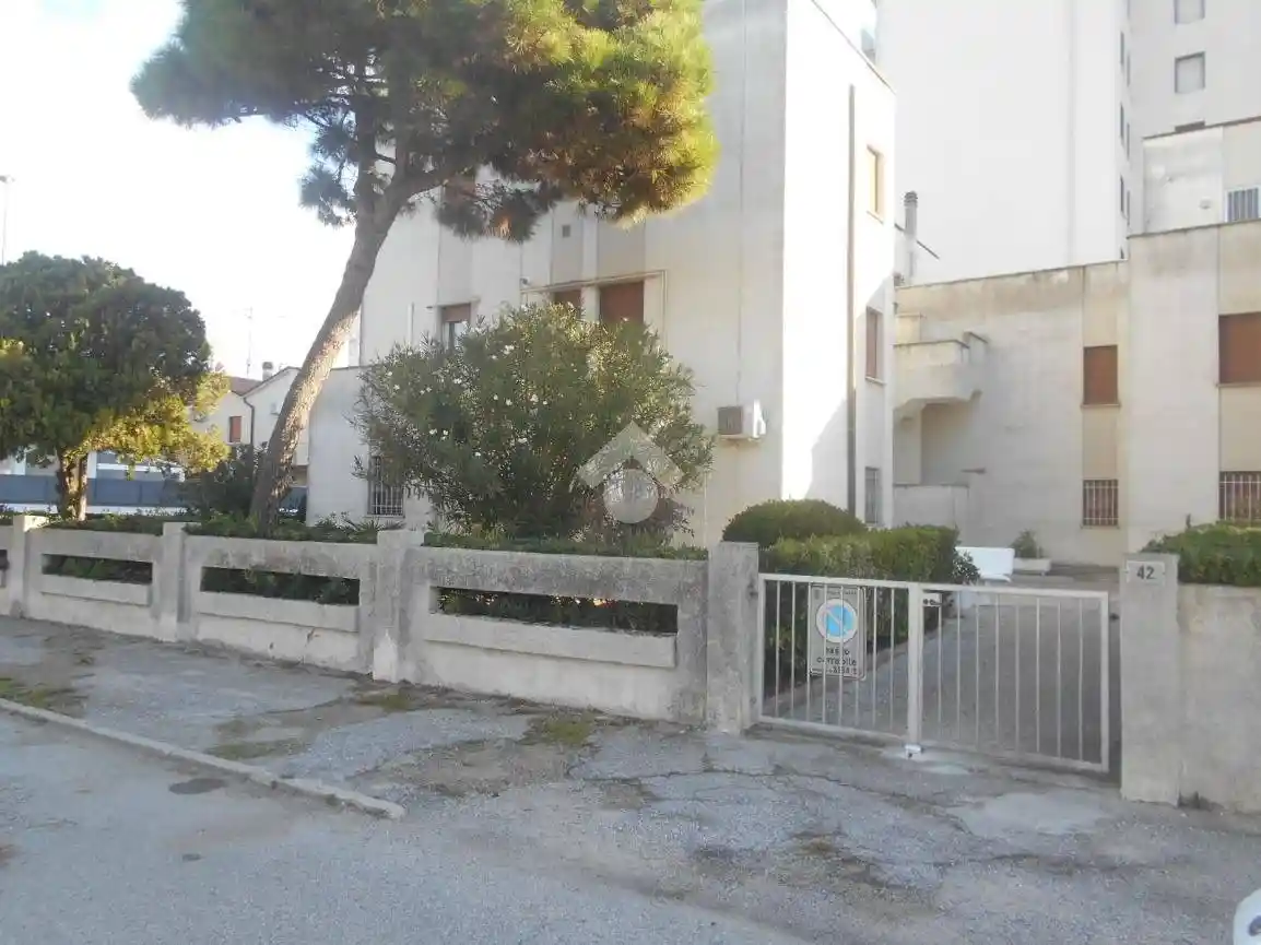 Trilocale via Mentana 42, Porto Garibaldi, Comacchio - foto 2