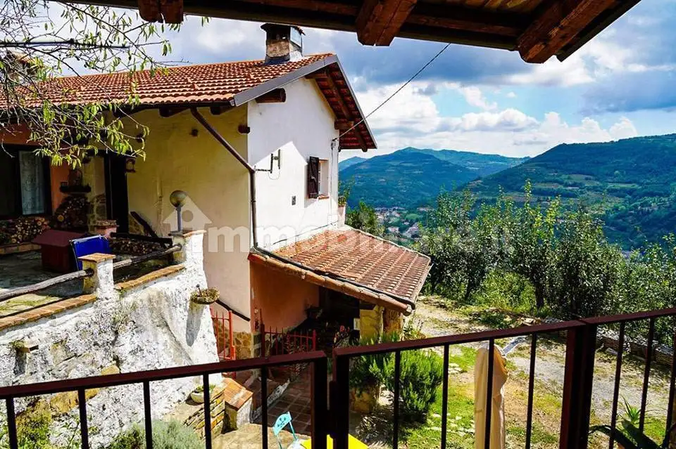 Rustico - Casale in vendita a Cortemilia