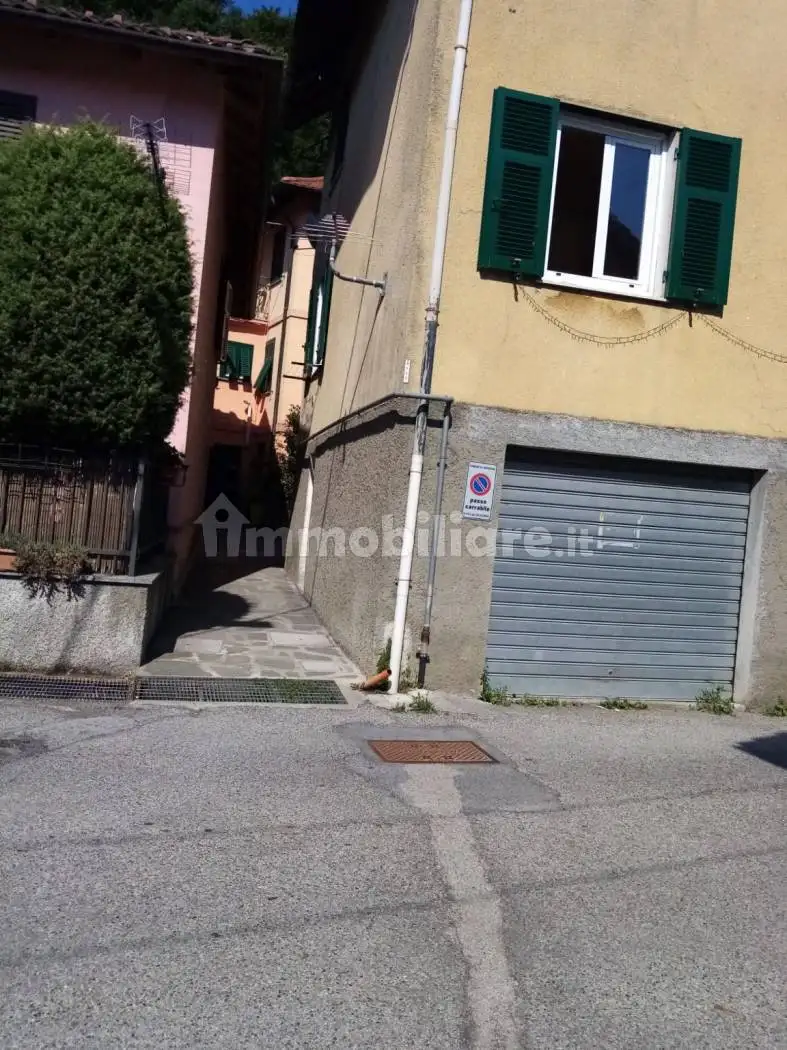 Appartamento in vendita a Savignone