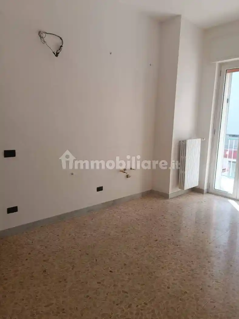 Trilocale via Genova 44, Tre Carrare, Taranto - foto 3