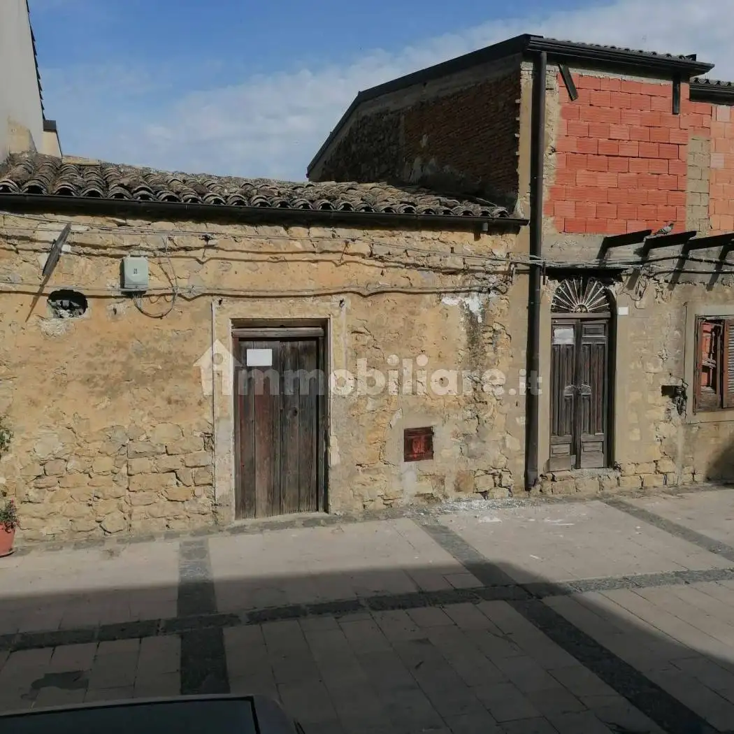 Palazzo - Edificio in vendita a Mazzarino