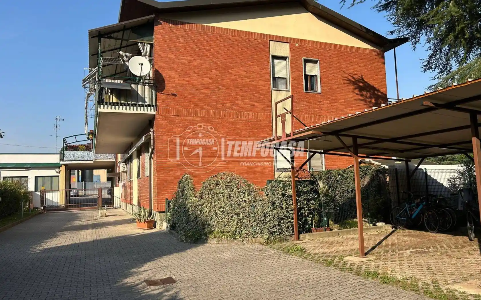 Monolocale via Michelangelo Buonarroti 1, Usmate, Usmate Velate - foto 2