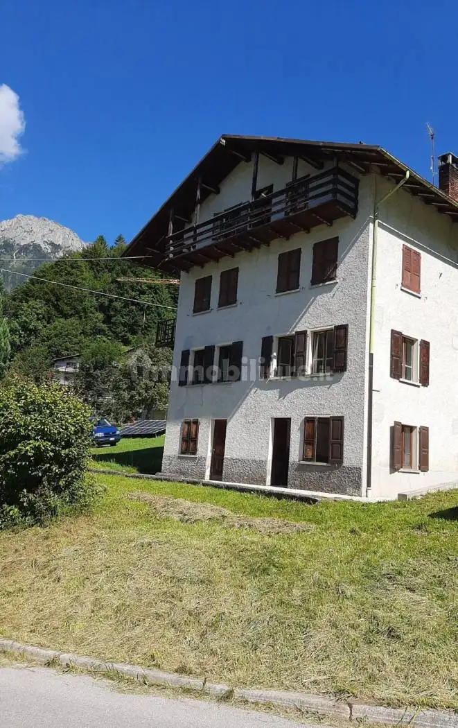 Appartamento in vendita a Vallada Agordina