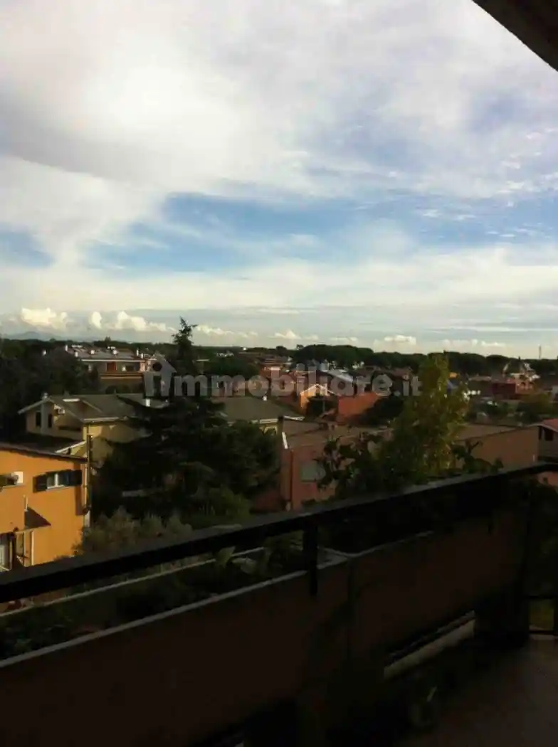 Trilocale via Luigi Olivares, Casal Palocco, Roma - foto 3