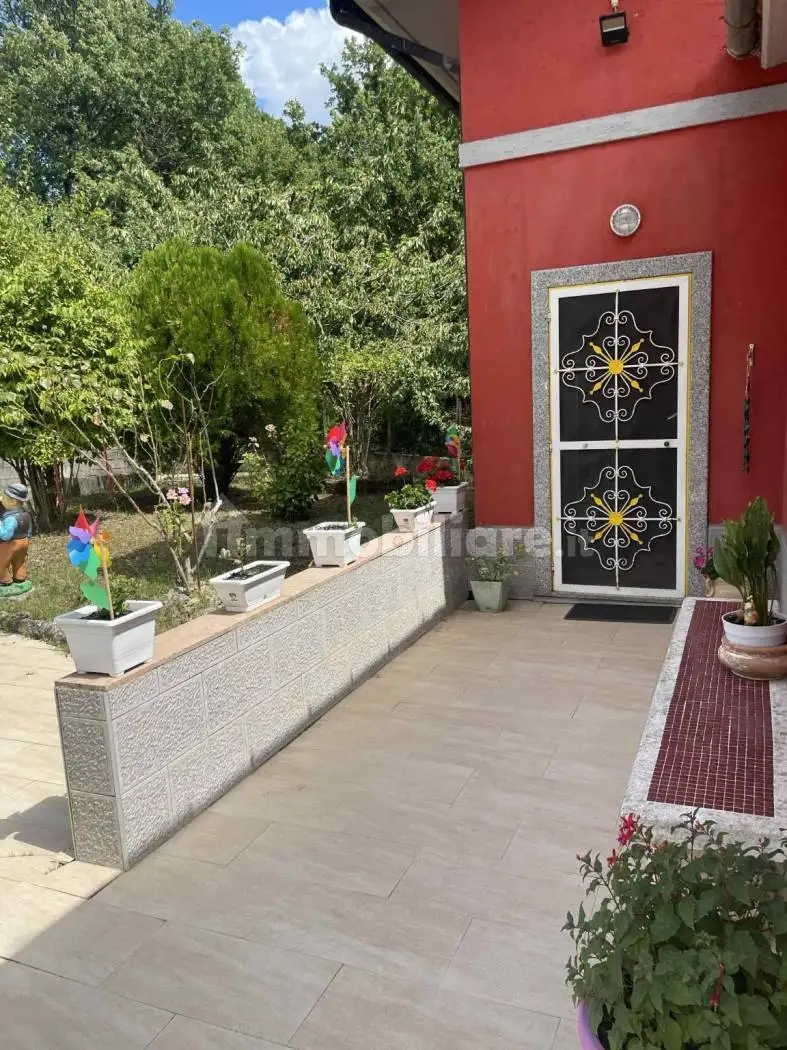 Villa unifamiliare, buono stato, 290 m², Bagnoli Irpino - foto 2