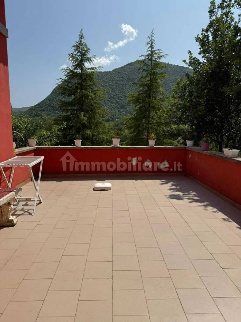 Villa unifamiliare, buono stato, 290 m², Bagnoli Irpino - foto 3