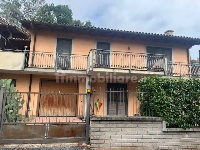 Villa in vendita a Manziana