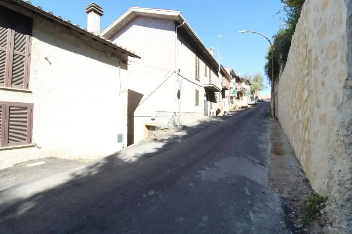 Appartamento in vendita a Casaprota