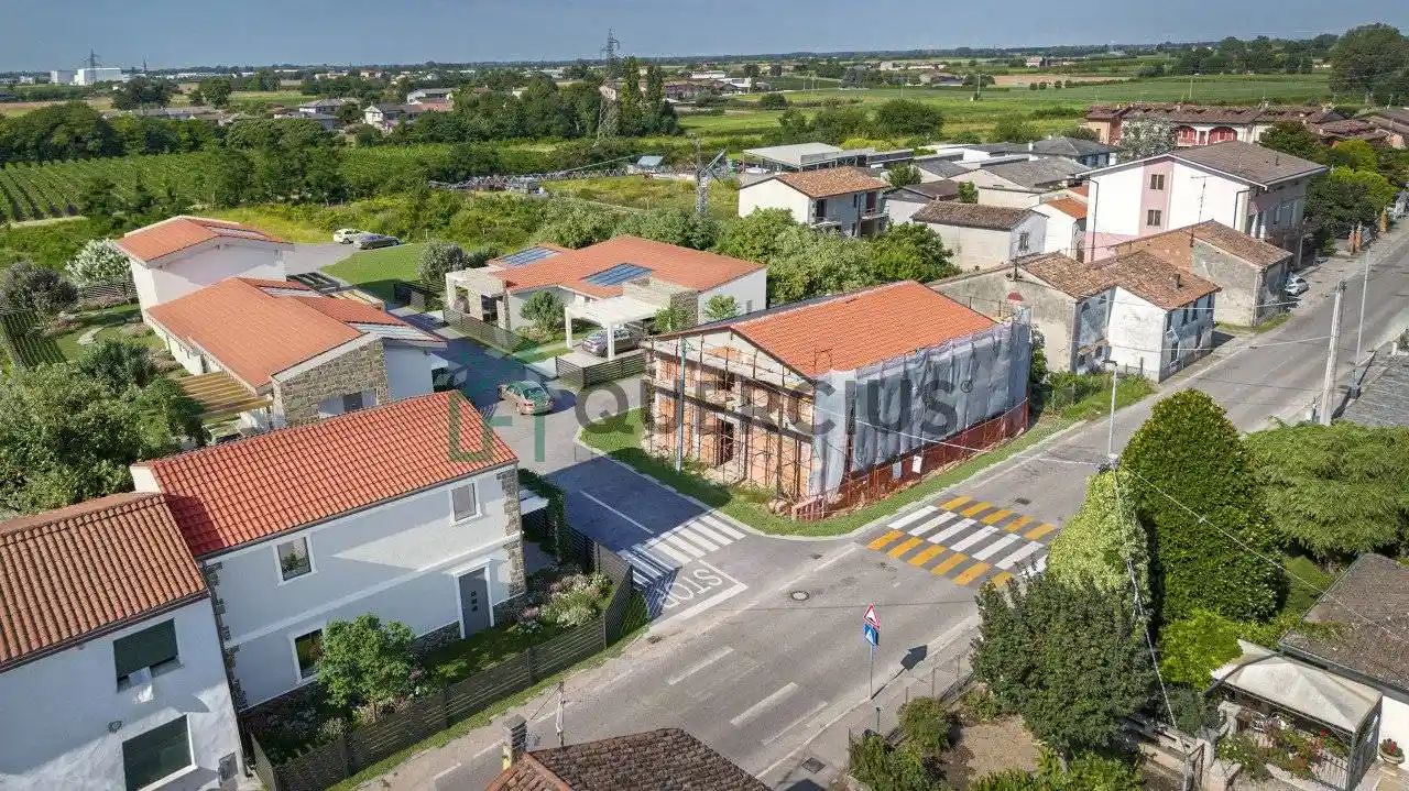 Villetta a schiera - foto 2