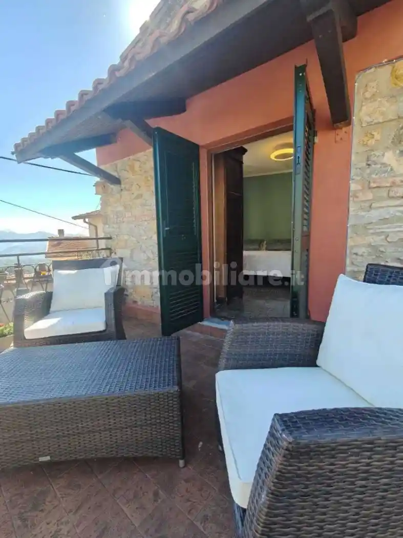 Casa indipendente in vendita a Fivizzano