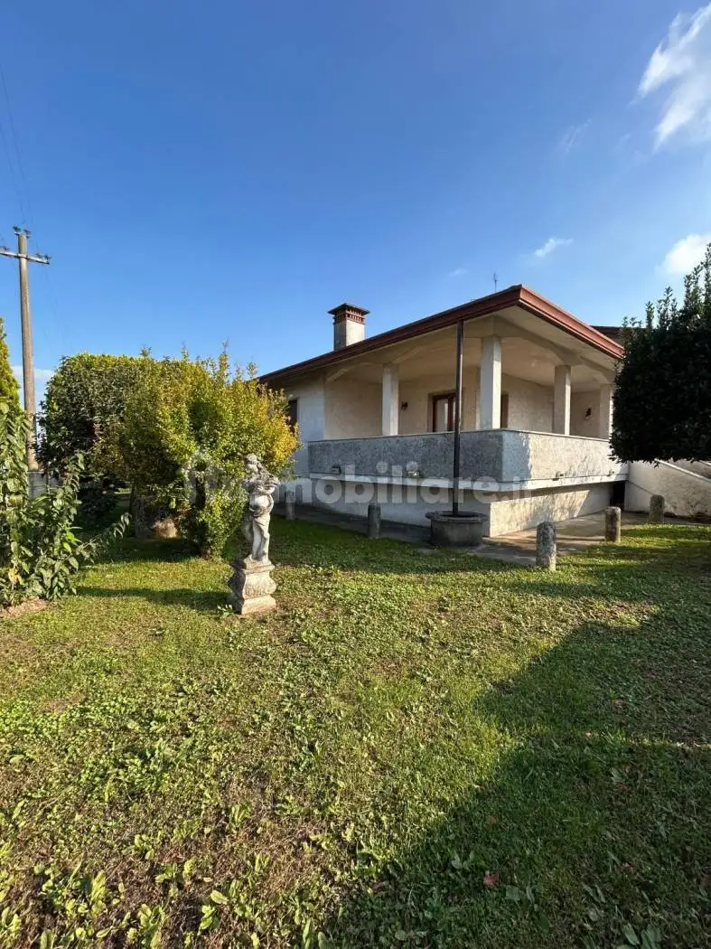 Villa in vendita a Urbana