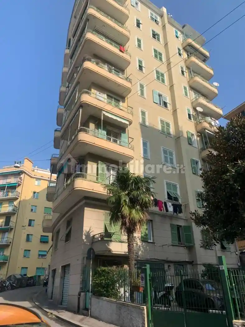 Appartamento in vendita a Genova