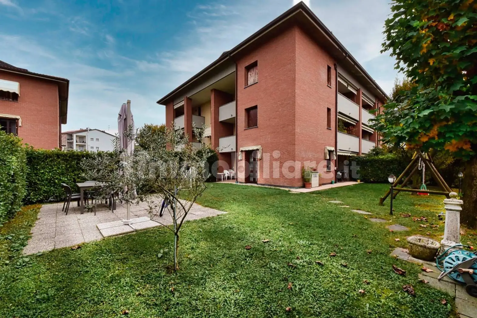 Appartamento in vendita a Carugo