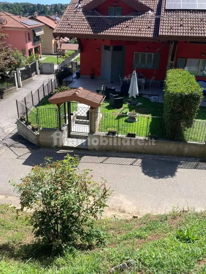 Villa in affitto a Varese