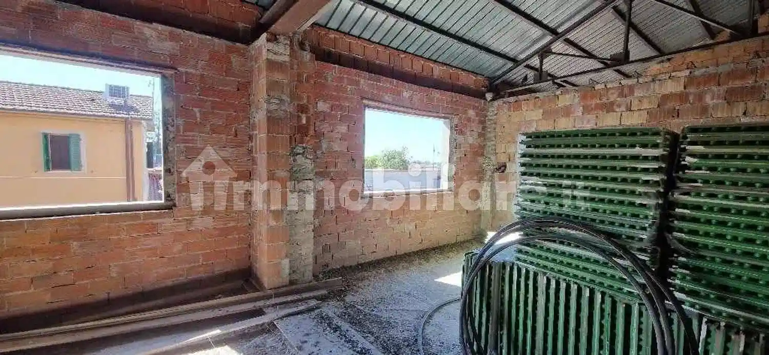 Palazzo - Edificio in vendita a Pietrasanta