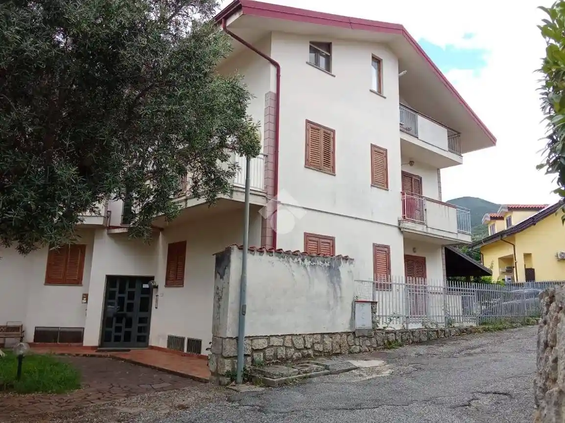 Bilocale via Giorgio Almirante 2, Marano Marchesato - foto 2