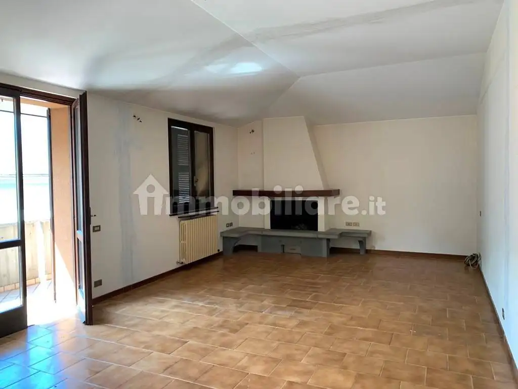 Appartamento in vendita a Gazzaniga