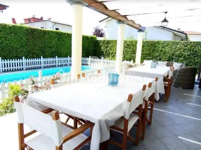 Villa in affitto a Forte dei Marmi