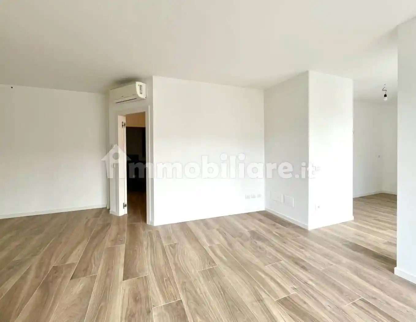 Quadrilocale via Pietro Ruggeri da Stabello, Valverde, Bergamo - foto 4