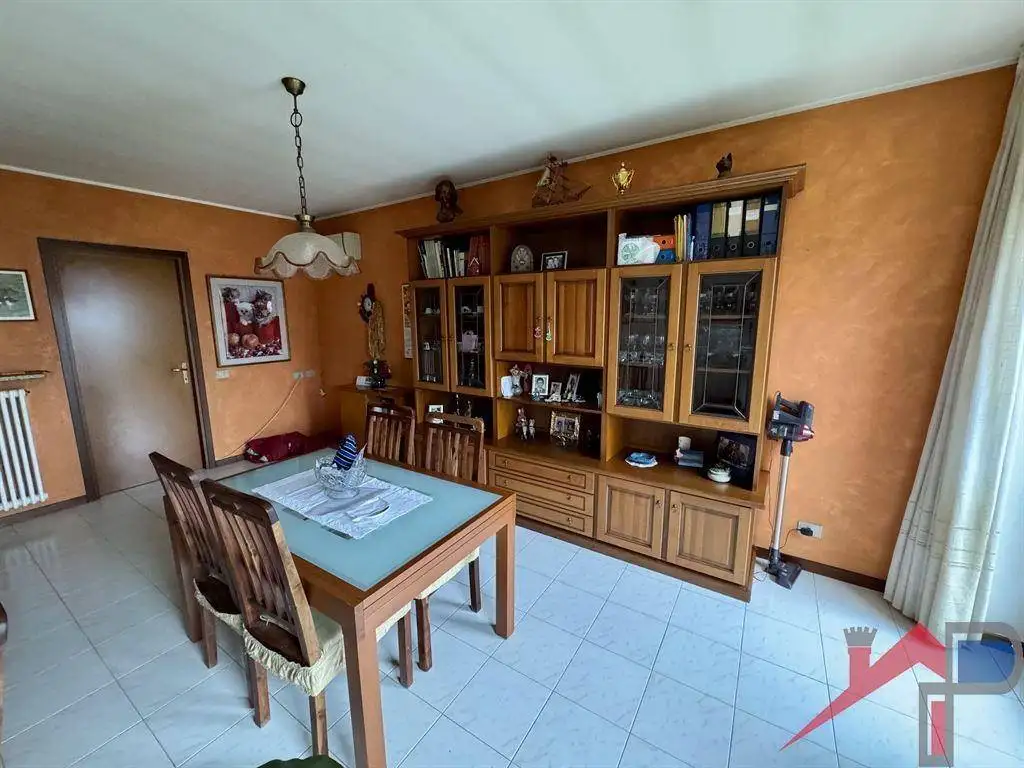 Trilocale buono stato, secondo piano, Centro, Cisano Bergamasco - foto 4