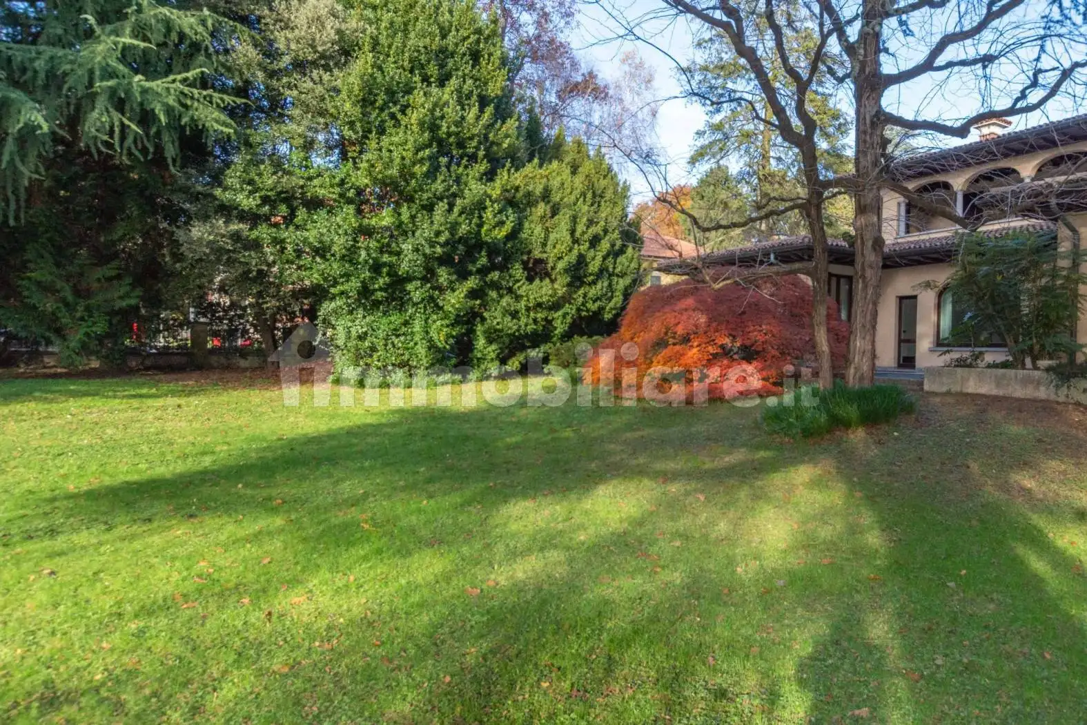 Villa in vendita a Varese