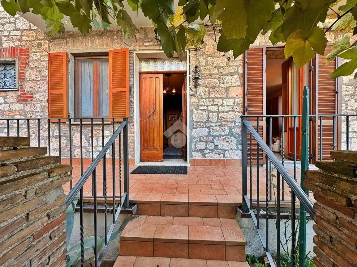 Terratetto unifamiliare via Carbone 68, Centro, Costacciaro - foto 4