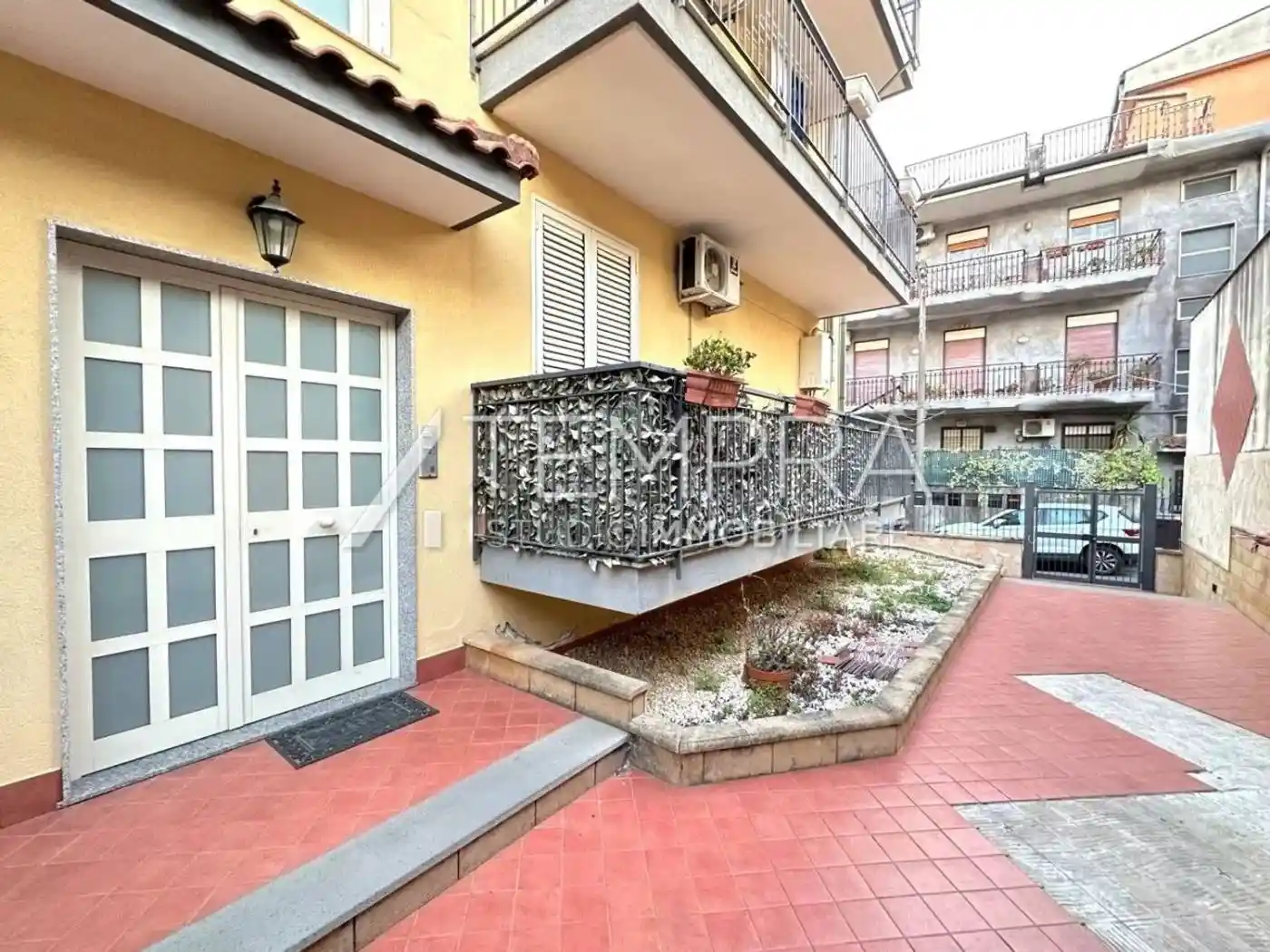 Appartamento in vendita a Aci Castello