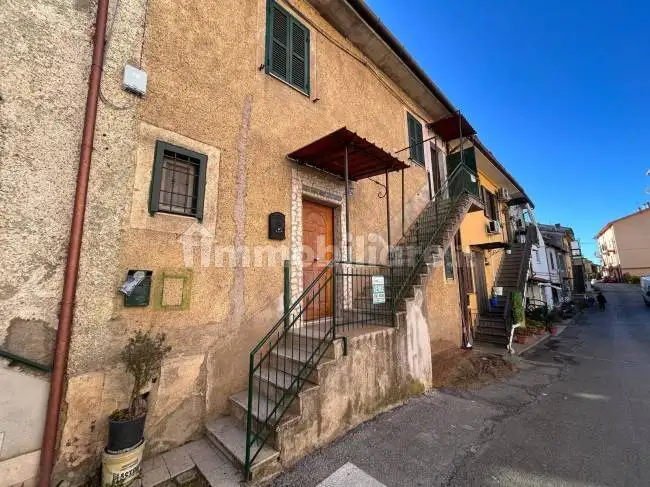 Appartamento in vendita a Vasanello