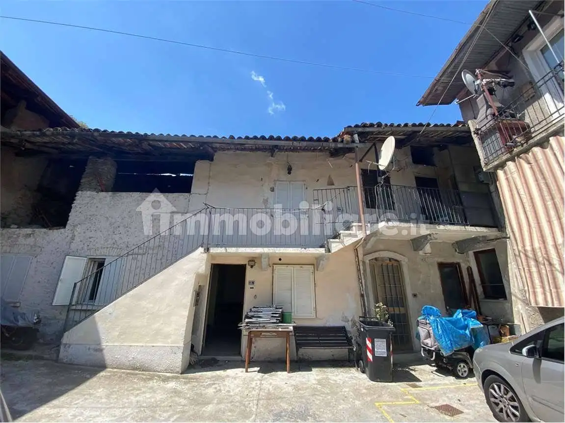 Rustico - Casale in vendita a Vaie