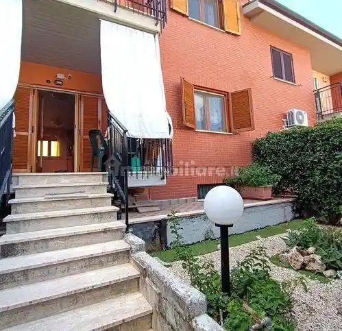 Villetta a schiera in vendita a Cisterna di Latina