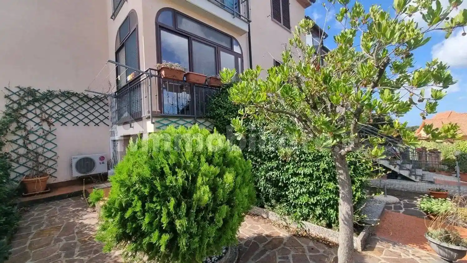 Appartamento in vendita a Montescudaio