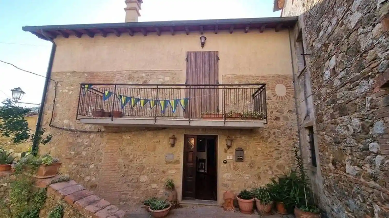 Villa in vendita a Montecatini Val di Cecina